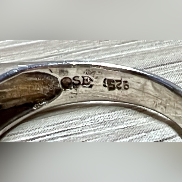 Vintage Designer Signed Sterling Silver Open Heart Tall Dome Ring, Size 6, 5.1g - Picture 10 of 15